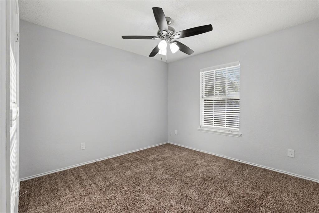 2080 Briarcliff Road Lewisville, TX 75067 - Photo 17 of 23