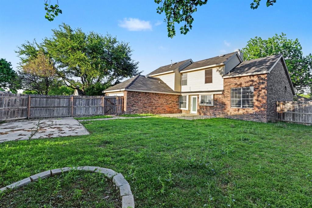 2080 Briarcliff Road Lewisville, TX 75067 - Photo 20 of 23