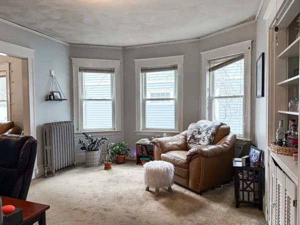 $2,600 | 10 Hunnewell Avenue, Unit 10, Boston, MA 02135