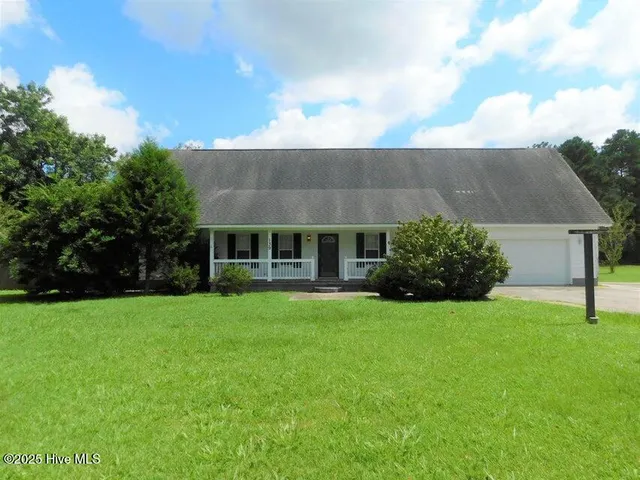 $1,595 | 139 Hewitt Road, Richlands, NC 28574