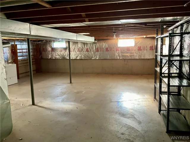 $285,000 | 14 Autumn Lane, Cheektowaga, NY 14043