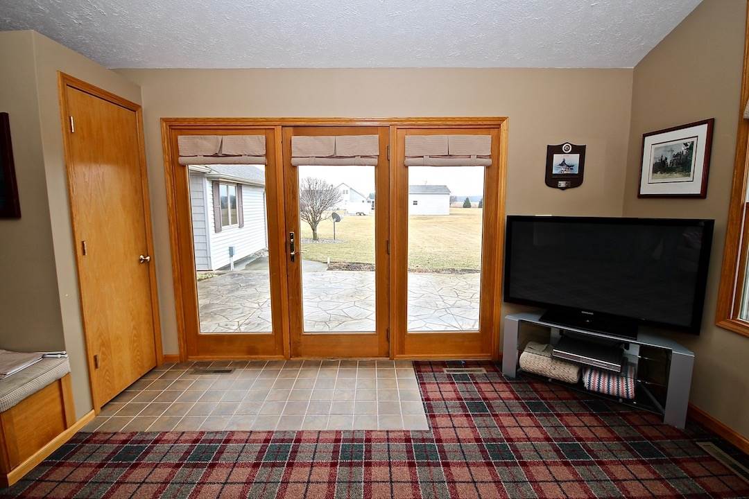 7770 South Meridian Road Mount Pleasant, MI 48858 - Photo 18 of 34 1855055-18.JPG