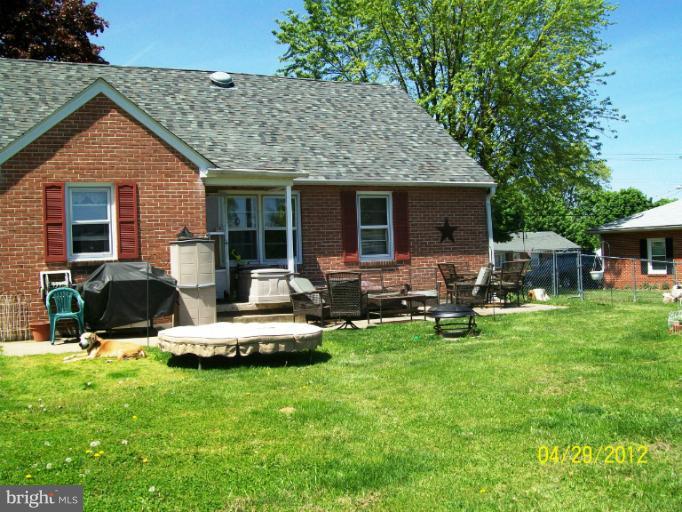 328 Nottingham Road Hagerstown, MD 21740 - Photo 5 of 14 Exterior (General)