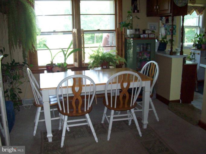 328 Nottingham Road Hagerstown, MD 21740 - Photo 9 of 14 Dining Room