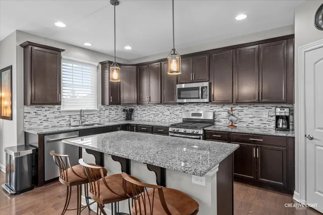 $614,900 | 6625 Savanna Lane, Lakewood, IL 60014