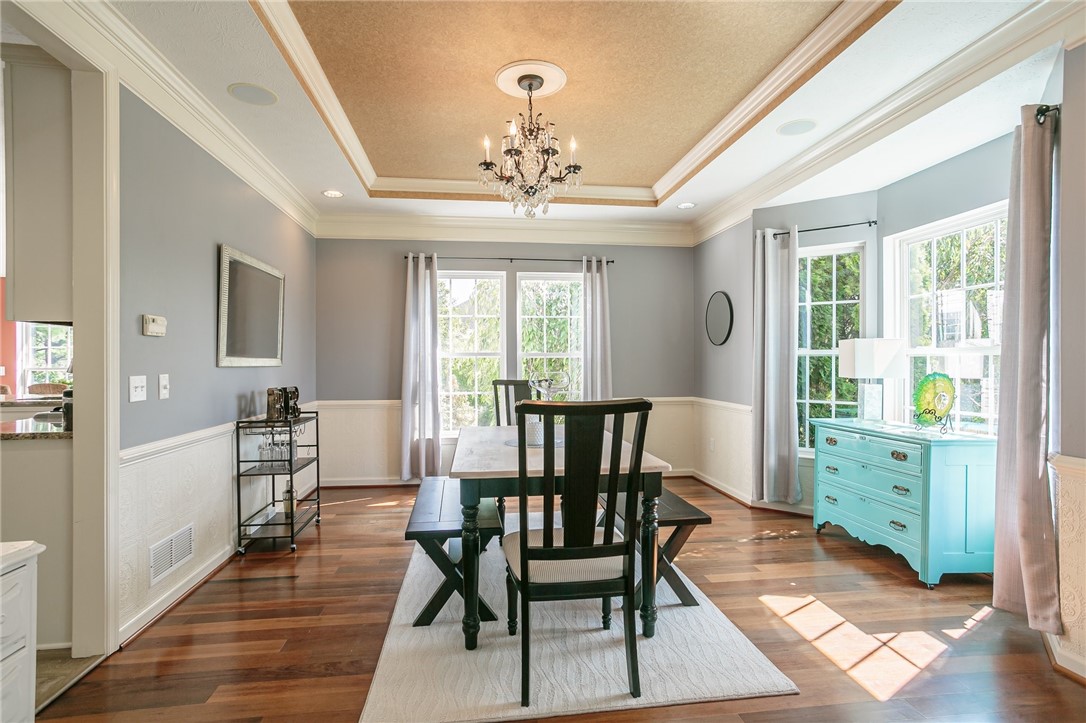 4 Chadwick Manor Perinton, NY 14450 - Photo 15 of 47 Stunning dining area
