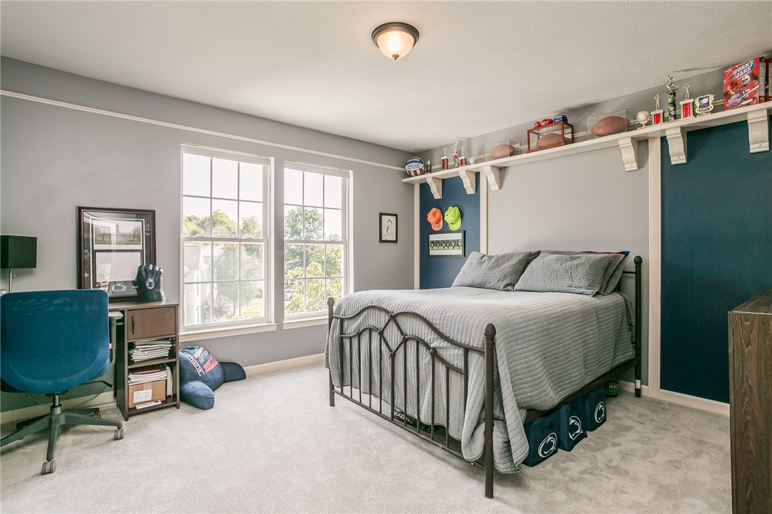 4 Chadwick Manor Perinton, NY 14450 - Photo 29 of 47 Goodsized bedrooms!