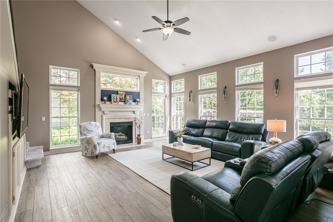 4 Chadwick Manor Perinton, NY 14450 - Photo 4 of 47 Gorgeous great room