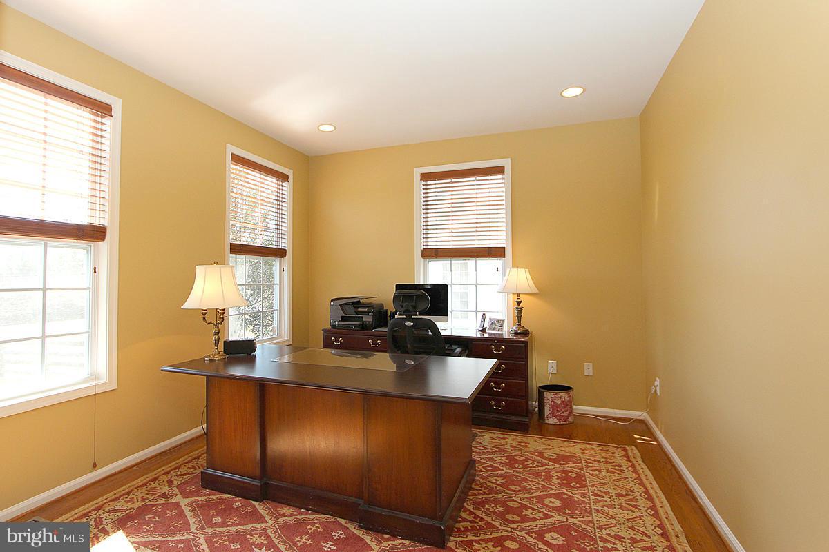 14219 Seneca Road Germantown, MD 20874 - Photo 14 of 30 Office