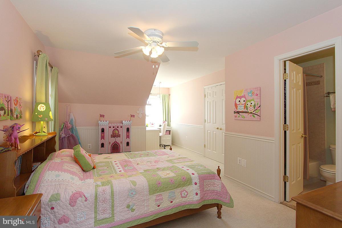 14219 Seneca Road Germantown, MD 20874 - Photo 21 of 30 Bedroom