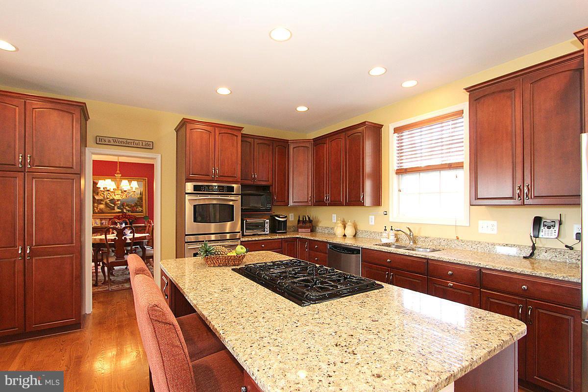 14219 Seneca Road Germantown, MD 20874 - Photo 8 of 30 Kitchen