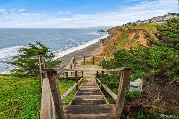 $1,550,000 | 100 Palmetto Avenue, Pacifica, CA 94044