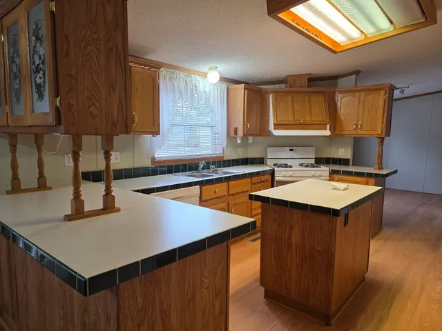 $99,999 | 8959 Meadowview Drive, Kalamazoo, MI 49009