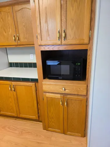 $99,999 | 8959 Meadowview Drive, Kalamazoo, MI 49009