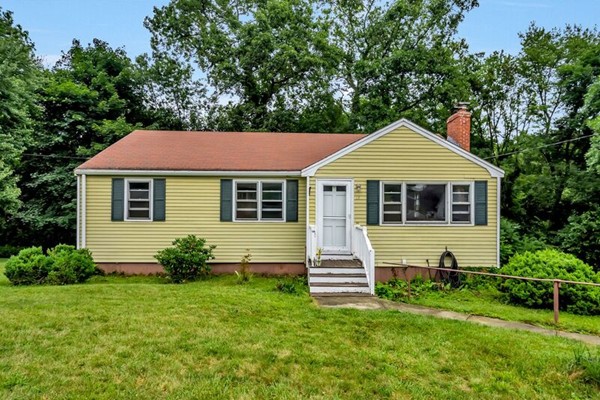 27 Samoset Road Woburn, MA 01801 - Photo 1 of 23