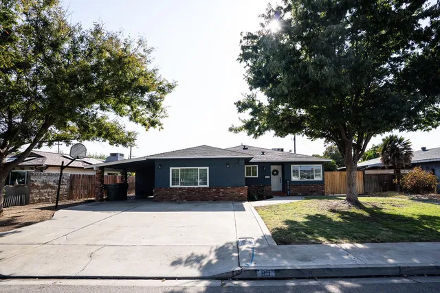 $444,990 | 85 Acacia Drive, Sanger, CA 93657