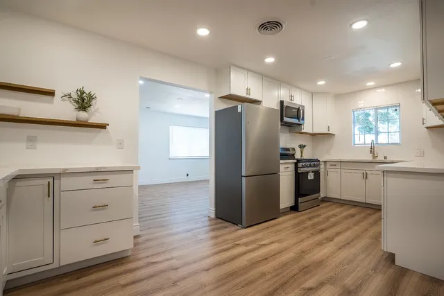 $444,990 | 85 Acacia Drive, Sanger, CA 93657