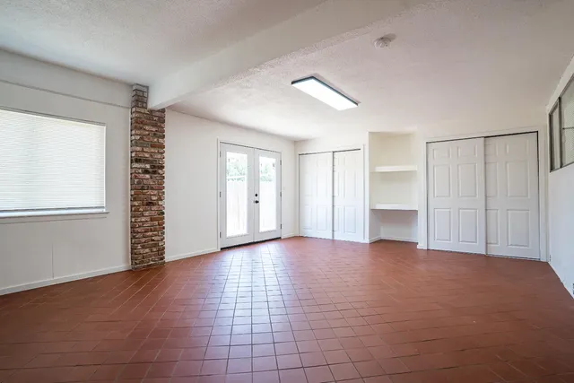 $449,990 | 85 Acacia Drive, Sanger, CA 93657