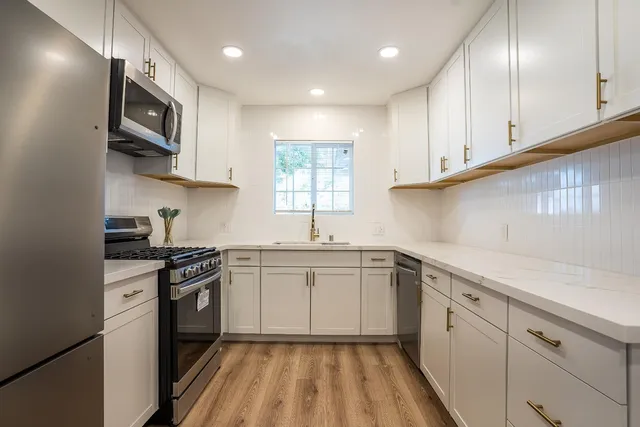 $449,990 | 85 Acacia Drive, Sanger, CA 93657