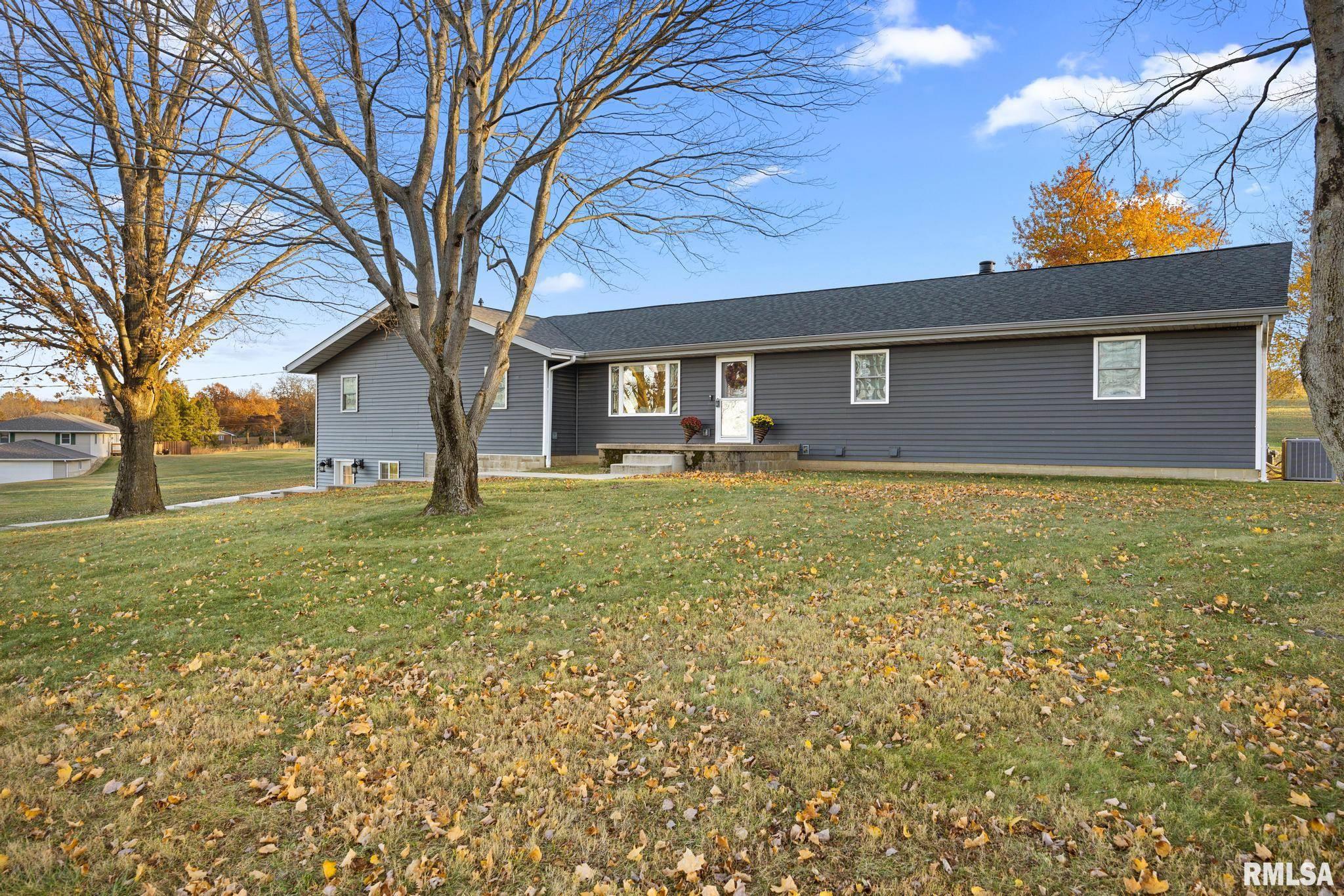 15945 Gresham Road Mackinaw, IL 61755 - Photo 5 of 54
