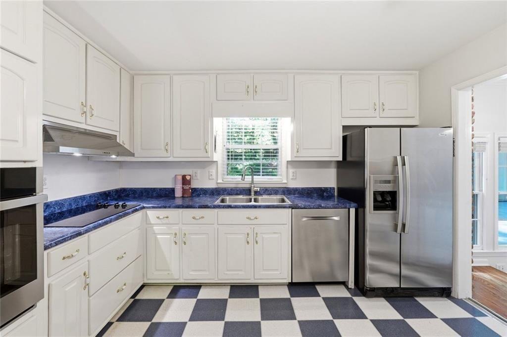 3056 Nottaway Court Atlanta, GA 30341 - Photo 14 of 41