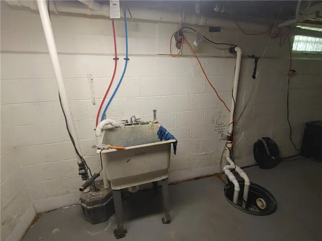 $250,000 | 2627 Nichols Street, Ogden, NY 14559