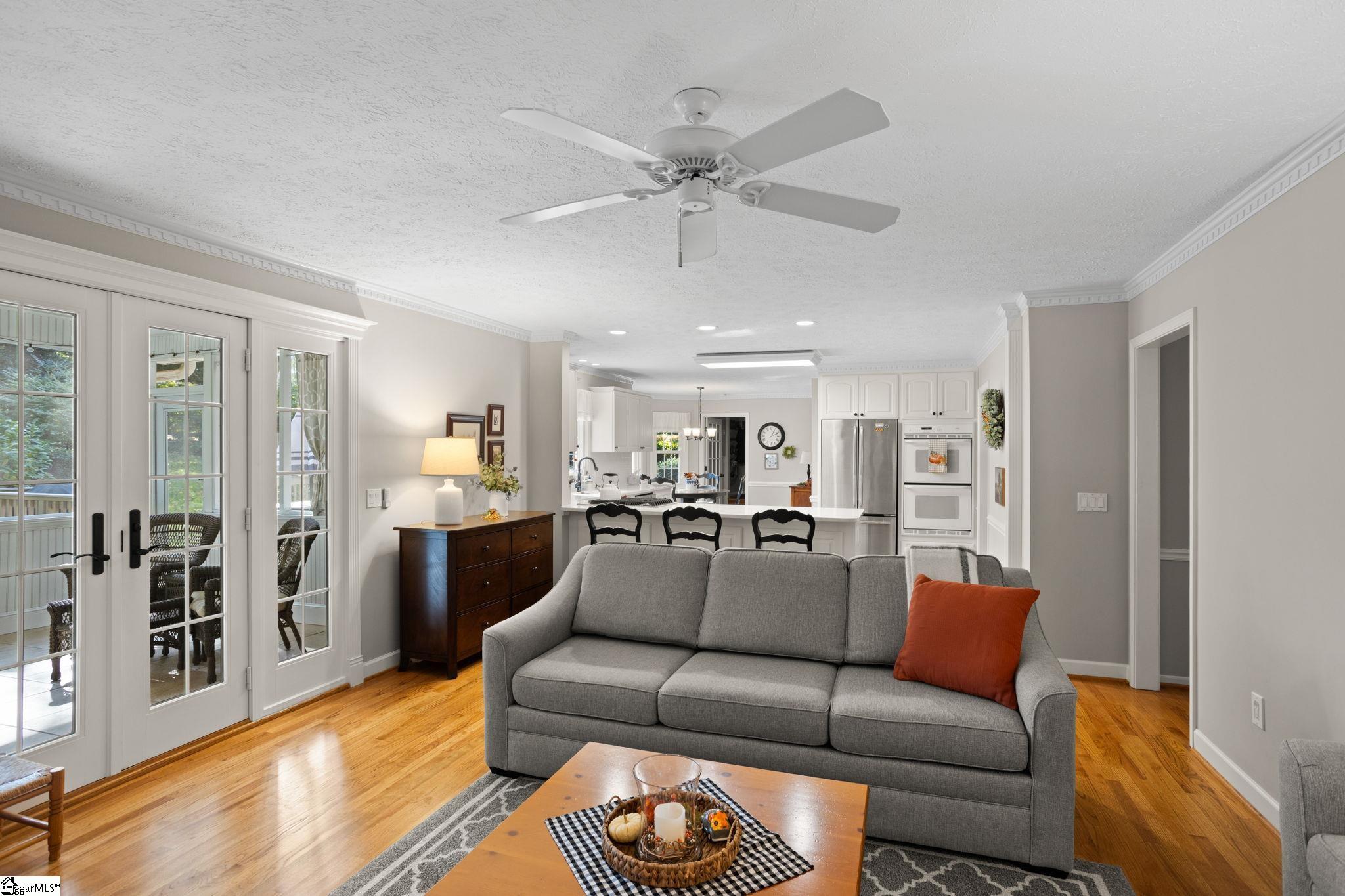 805 East Silverleaf Street Greer, SC 29650 - Photo 12 of 39