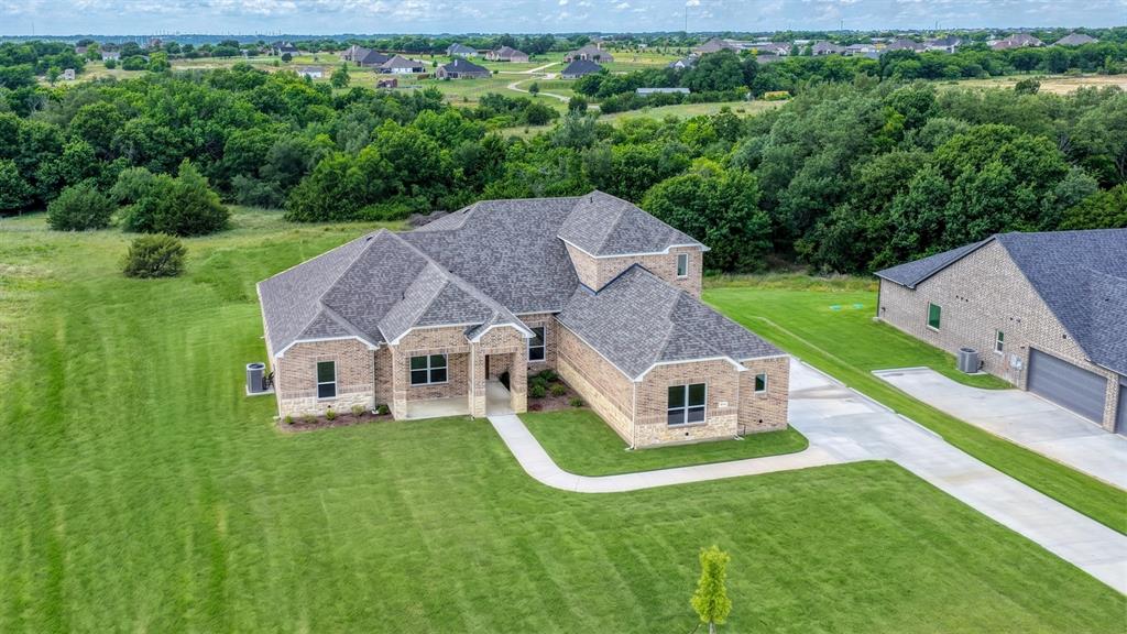 1097 Woodland Road Weatherford, TX 76088 - Photo 3 of 40