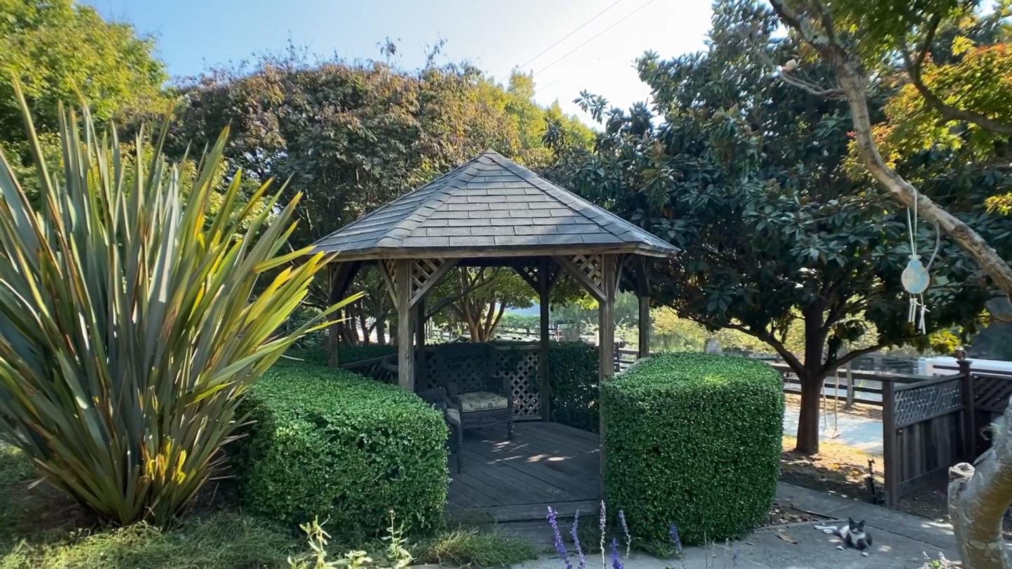 586 Charlson Road Aptos, CA 95003 - Photo 48 of 59 Gallery Image 48