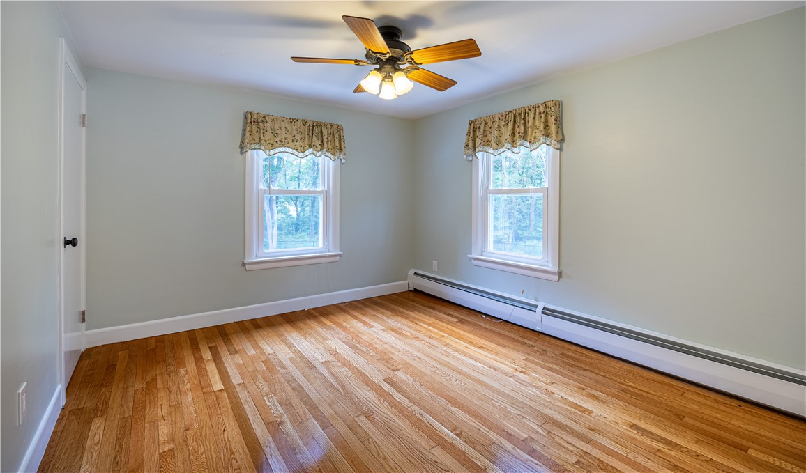 989 Putnam Pike Glocester, RI 02814 - Photo 25 of 31