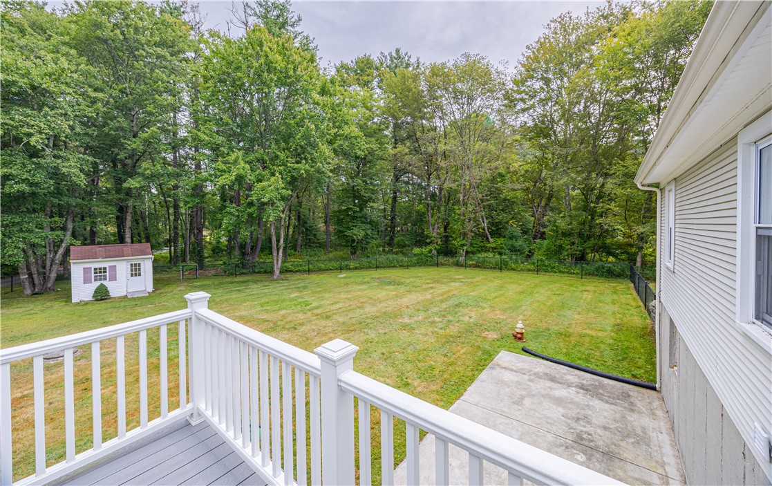 989 Putnam Pike Glocester, RI 02814 - Photo 4 of 31