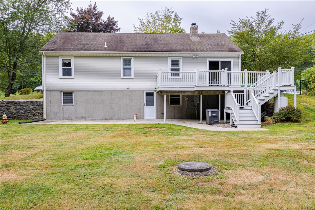 989 Putnam Pike Glocester, RI 02814 - Photo 7 of 31
