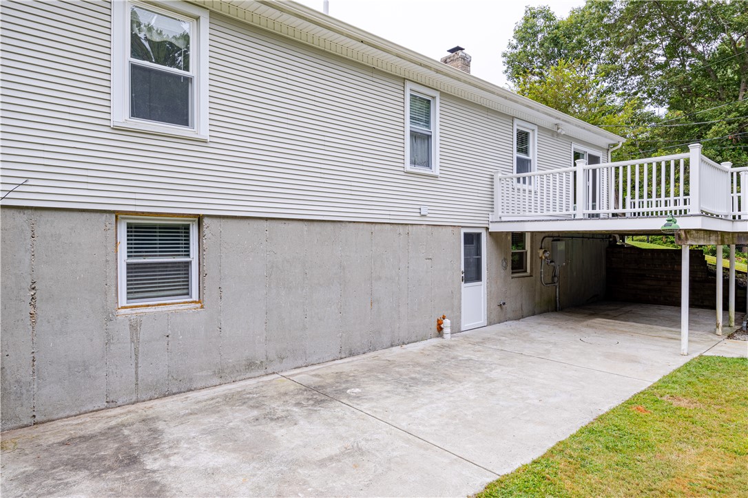 989 Putnam Pike Glocester, RI 02814 - Photo 9 of 31