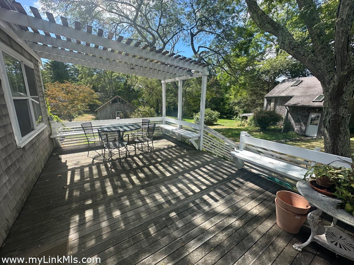 651 State Road West Tisbury, MA 02568 - Photo 14 of 48