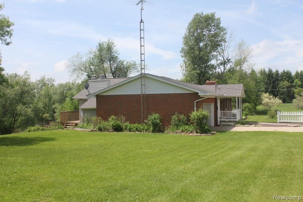 5931 Lippincott Road Lapeer, MI 48446 - Photo 28 of 54 IMG_6023 480.jpg