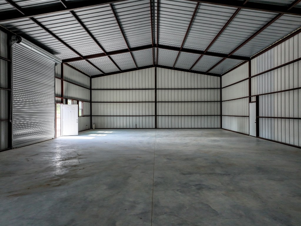 12500 South Us Highway Luling, TX 78648 - Photo 5 of 12 a view of empty garage
