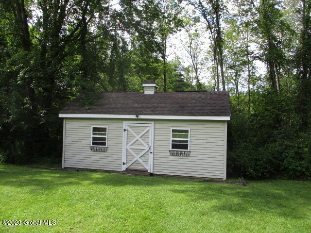48 Sheraton Lane Queensbury, NY 12804 - Photo 8 of 57 IMG_5087