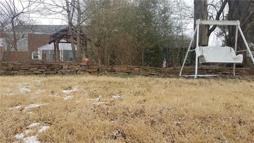491 Old Farm Road Pittsburgh, PA 15228 - Photo 23 of 23 Perfect sized flat backyard