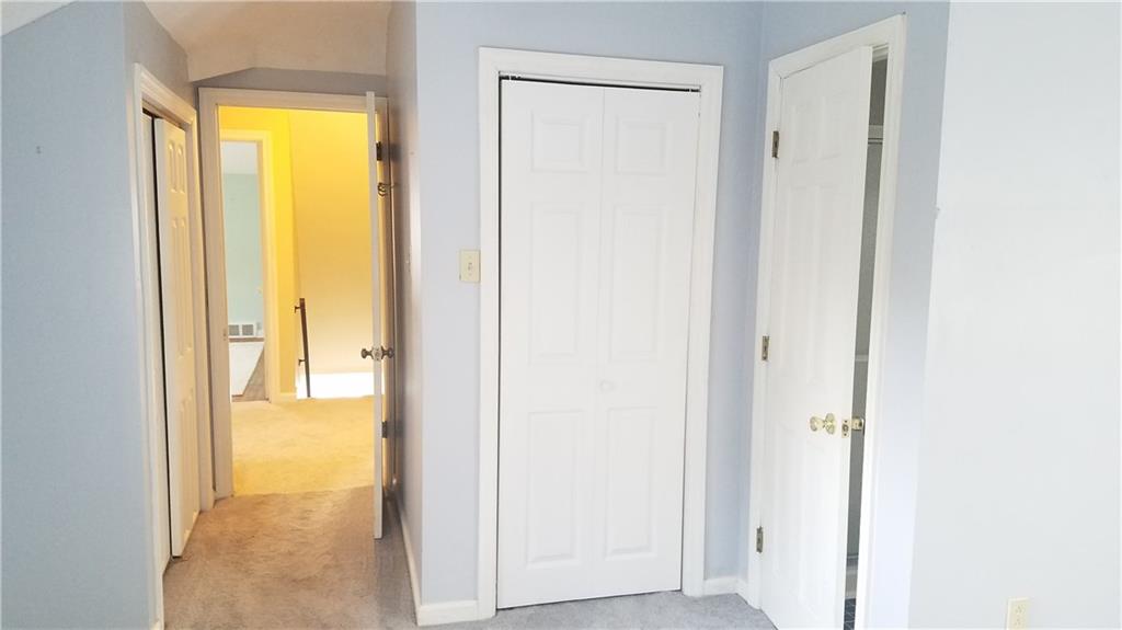491 Old Farm Road Pittsburgh, PA 15228 - Photo 9 of 23