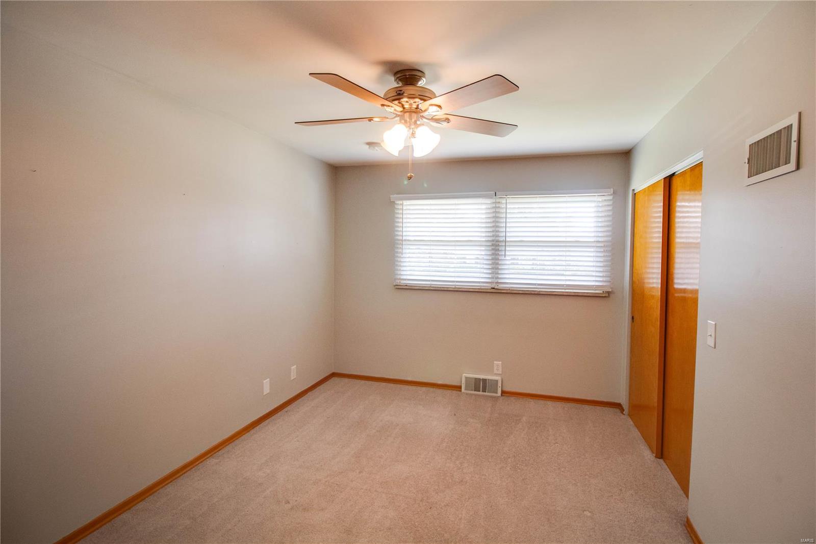 211 Lakeside Drive Bethalto, IL 62010 - Photo 26 of 52