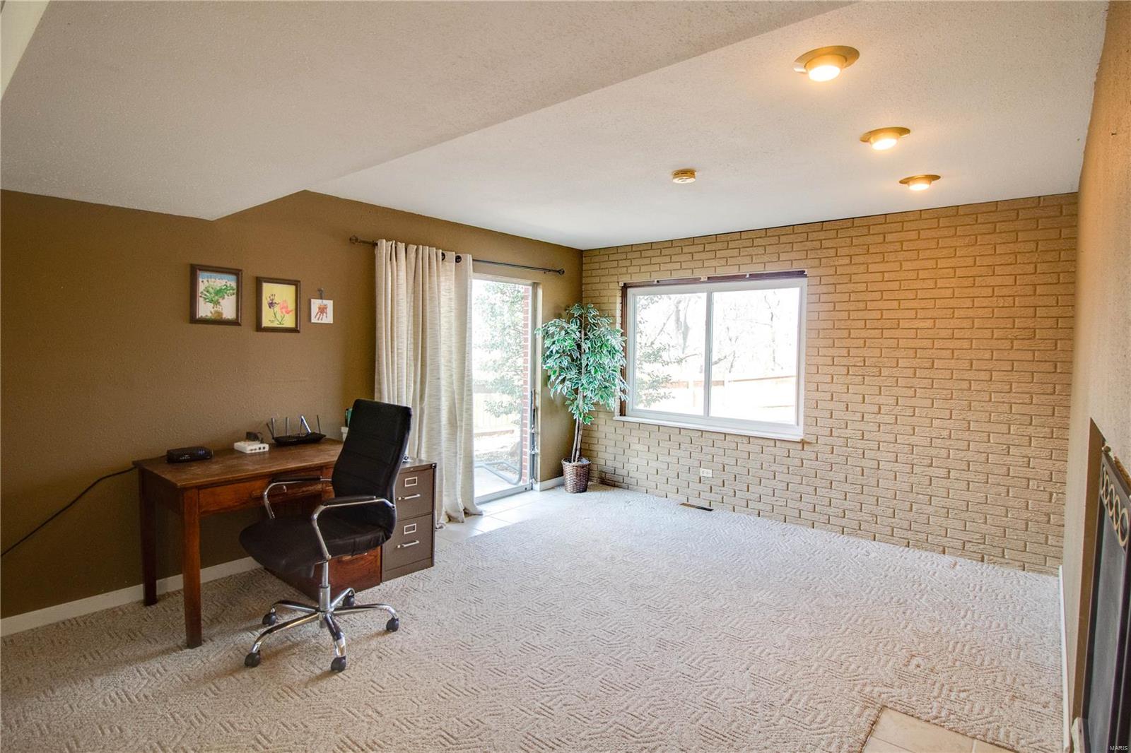 211 Lakeside Drive Bethalto, IL 62010 - Photo 39 of 52