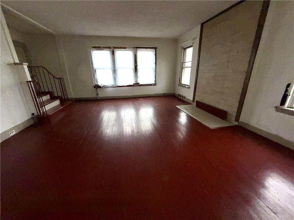 99 Murray Avenue Uniontown, PA 15401 - Photo 3 of 9 Living Area