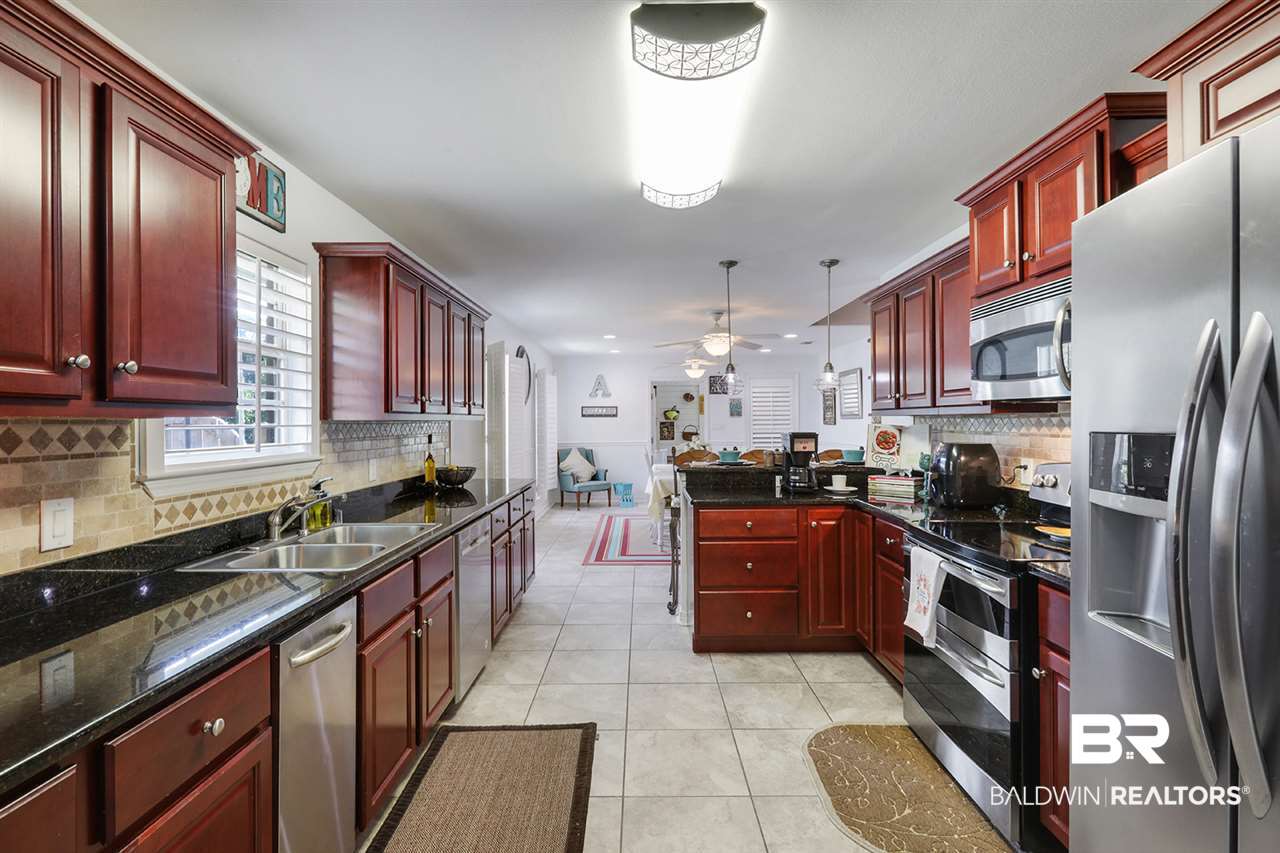 7253 Raintree Lane Gulf Shores, AL 36542 - Photo 11 of 28