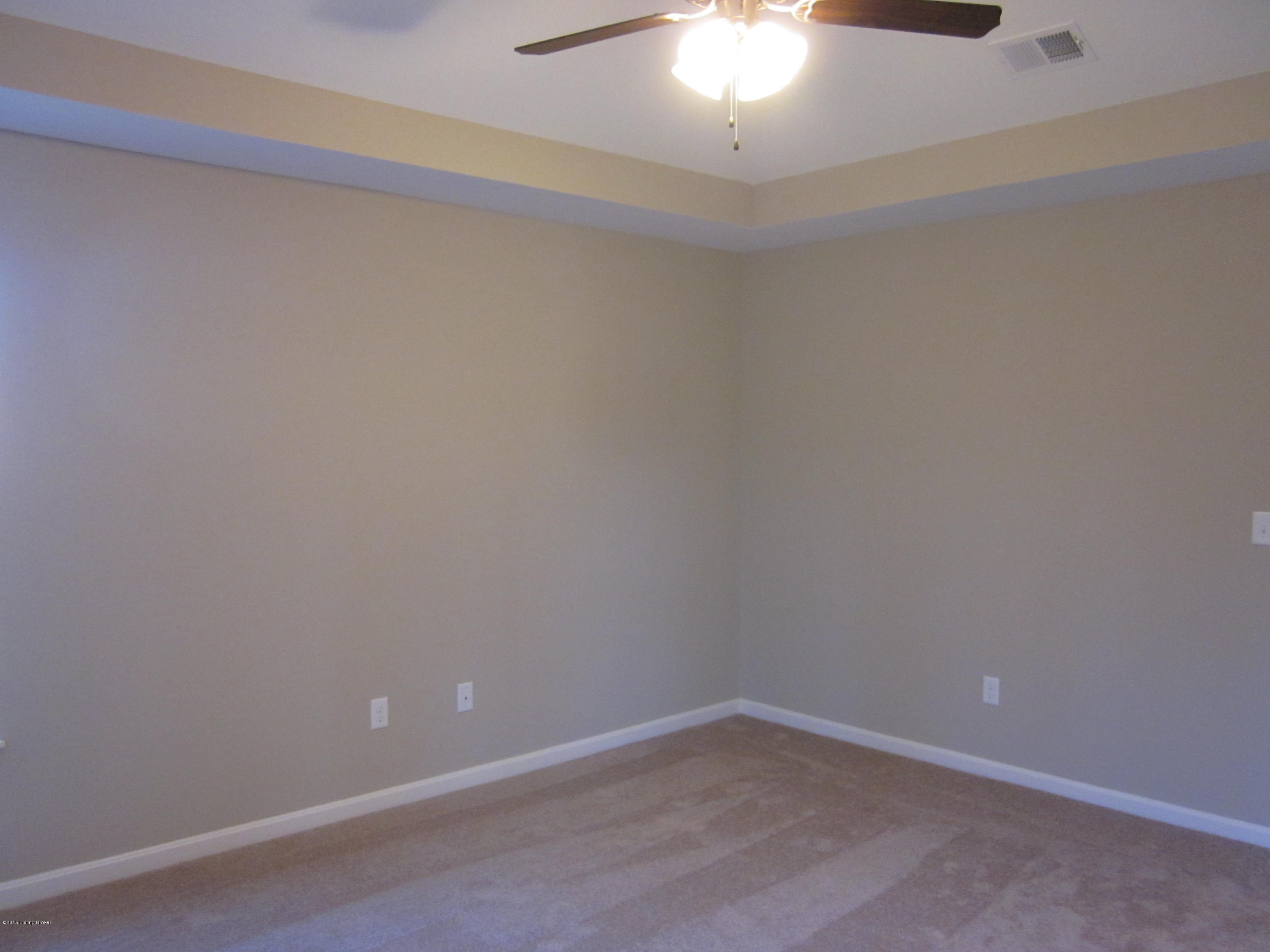6528 Renate Road Louisville, KY 40291 - Photo 13 of 21 2015-11-22 16.54.12