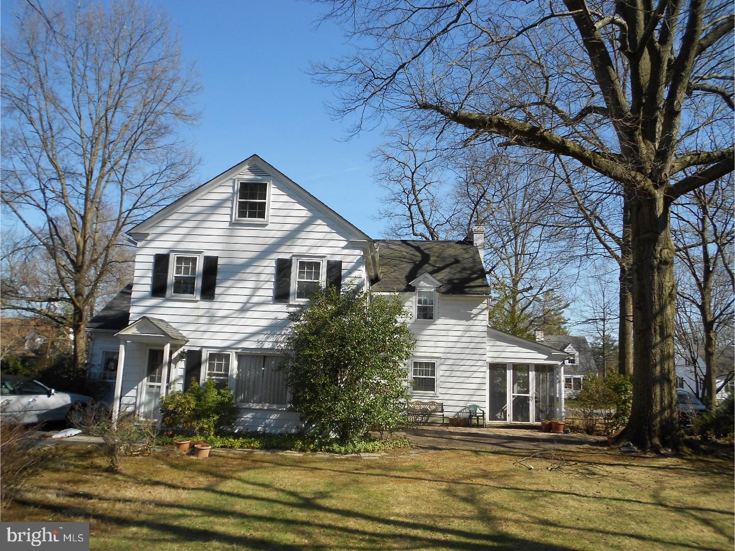 102 Old Oak Road Newark, DE 19711 - Photo 4 of 15 Side Yard