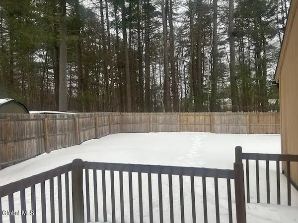 $1,600 | 24 Queen Ann Court, Queensbury, NY 12804