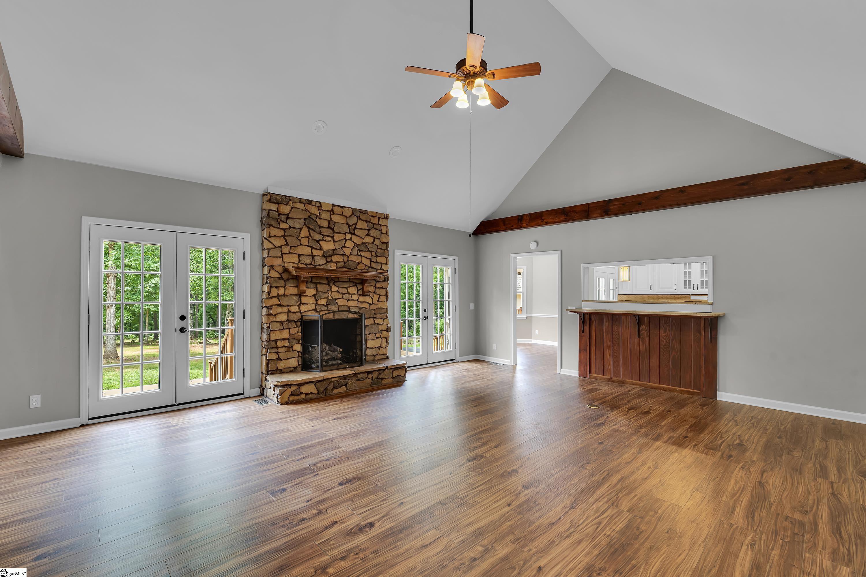140 Pilot Road Greenville, SC 29609 - Photo 8 of 47