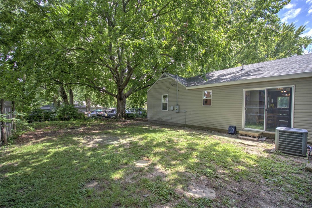 3560 Doneta Avenue Decatur, IL 62526 - Photo 20 of 25