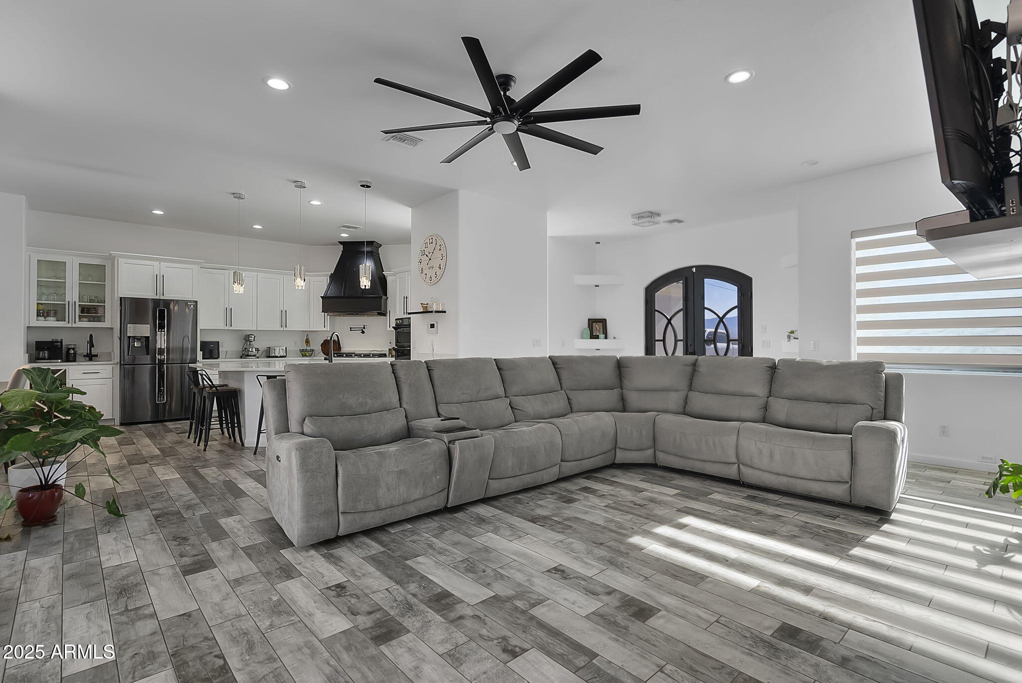 128 East Ruby Road Rio Rico, AZ 85648 - Photo 8 of 39 20-web-or-mls-128-e-ruby-rd
