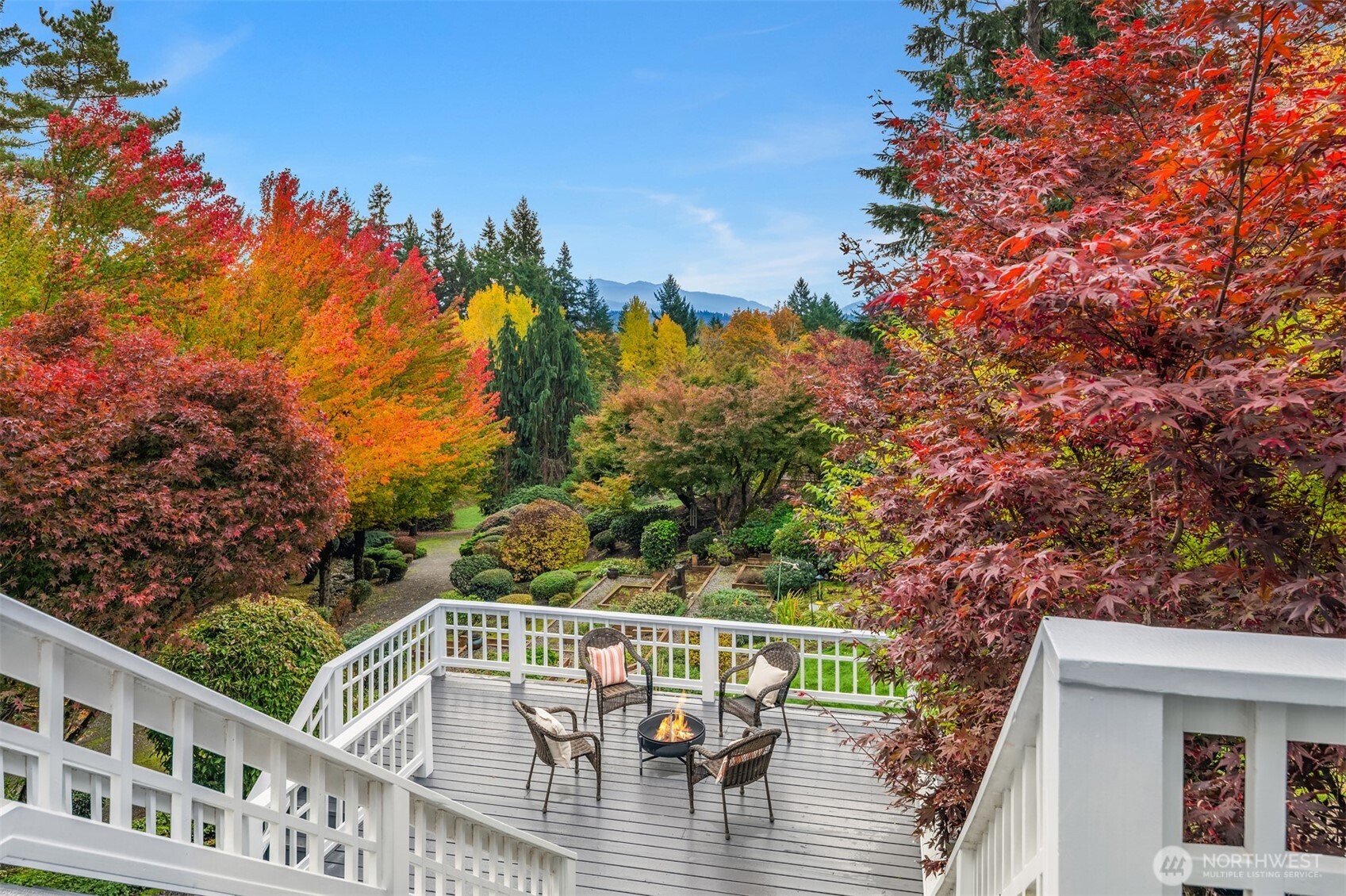 26133 Northeast 34th Street Redmond, WA 98053 - Photo 12 of 40 a view of balcony with furniture